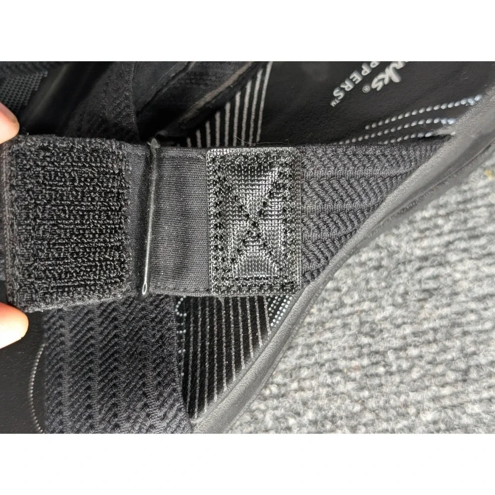 Women's Clarks, Arla Wave Adjustable Sandal 76960 Black‎ Size 7M Cloudstepper